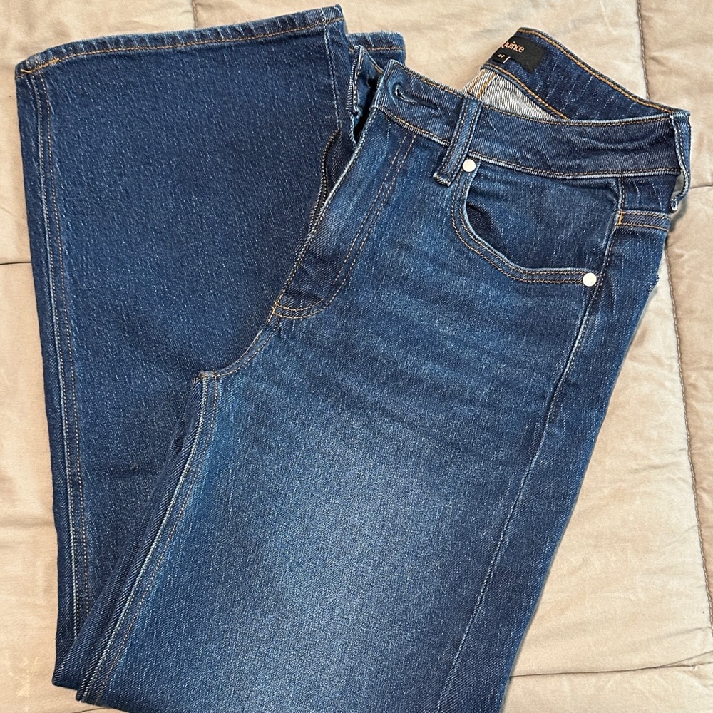 Bella Stretch Relaxed Straight Jeans size 27 and length is 28
